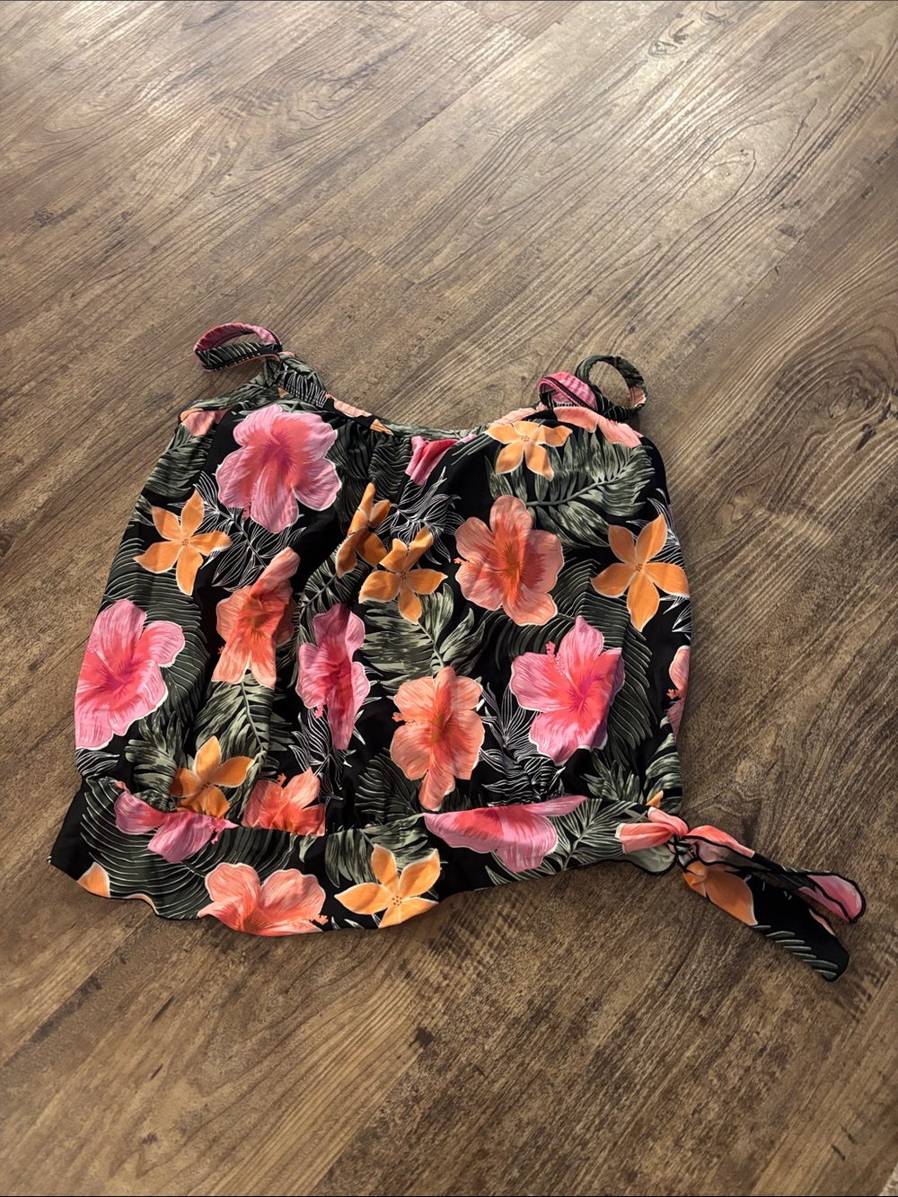 Women’s Swim Top